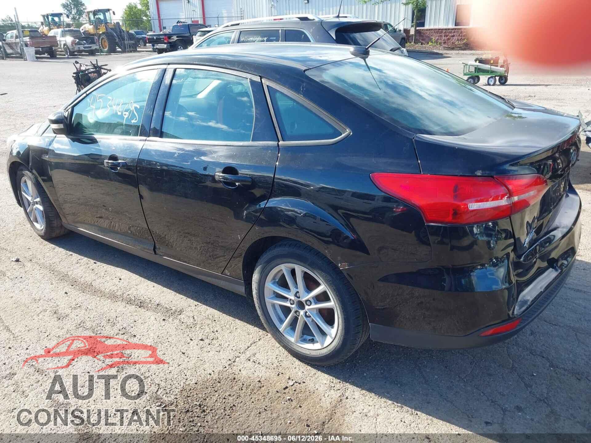 FORD FOCUS 2017 - 1FADP3F28HL244132