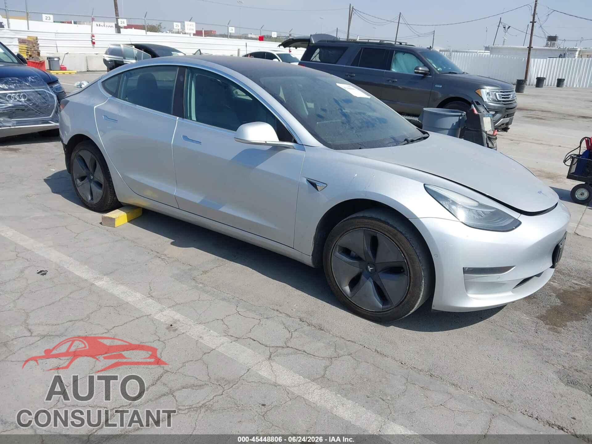 TESLA MODEL 3 2018 - 5YJ3E1EA5JF032435