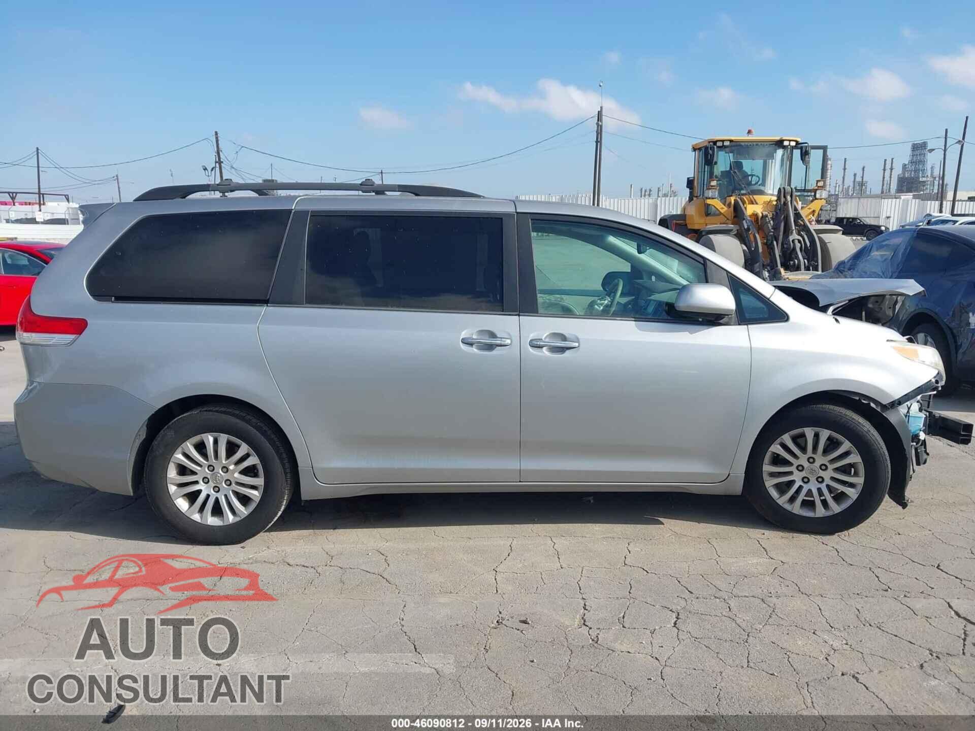 TOYOTA SIENNA 2013 - 5TDYK3DC7DS360856