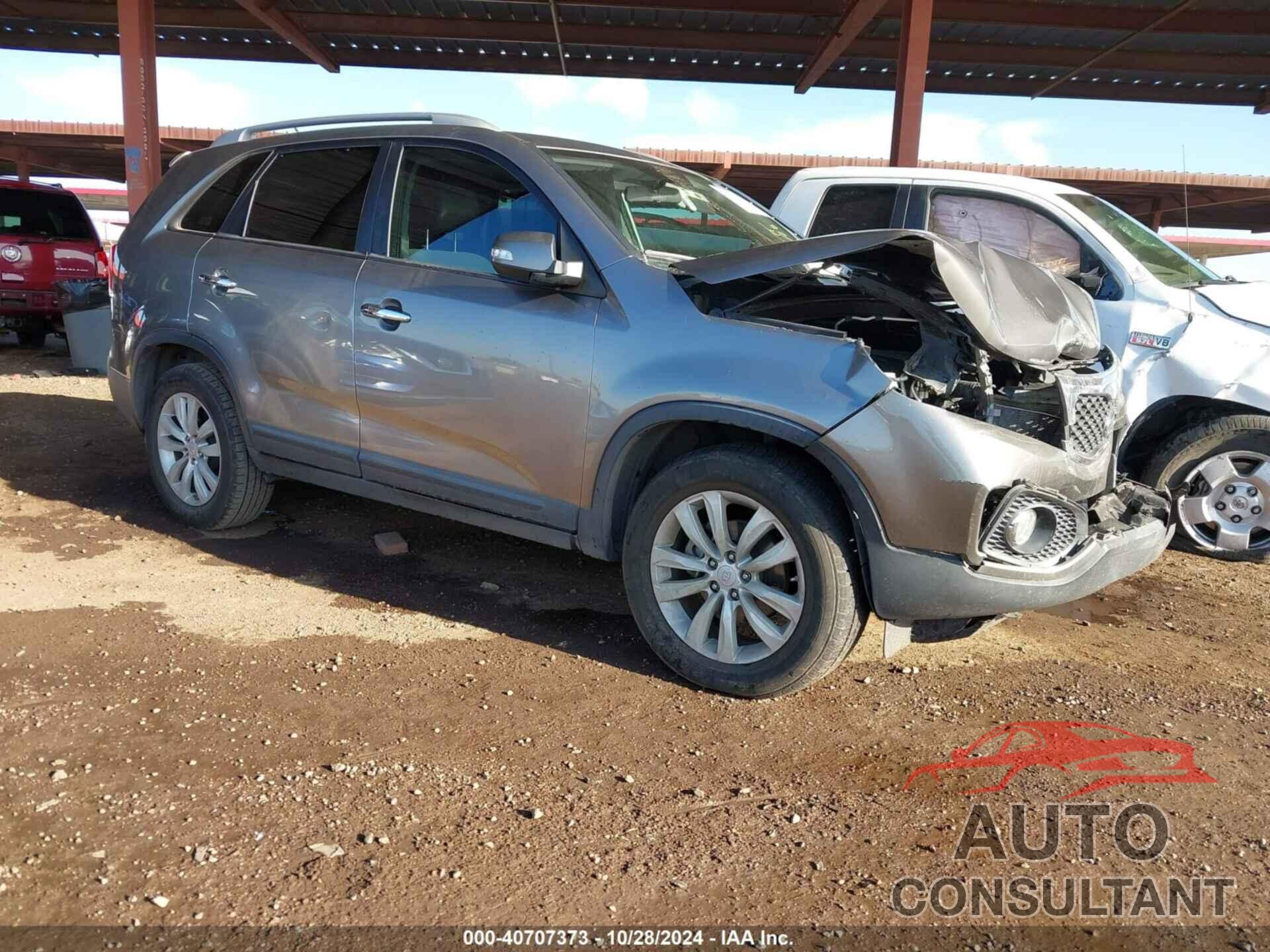 KIA SORENTO 2011 - 5XYKU4A21BG154444