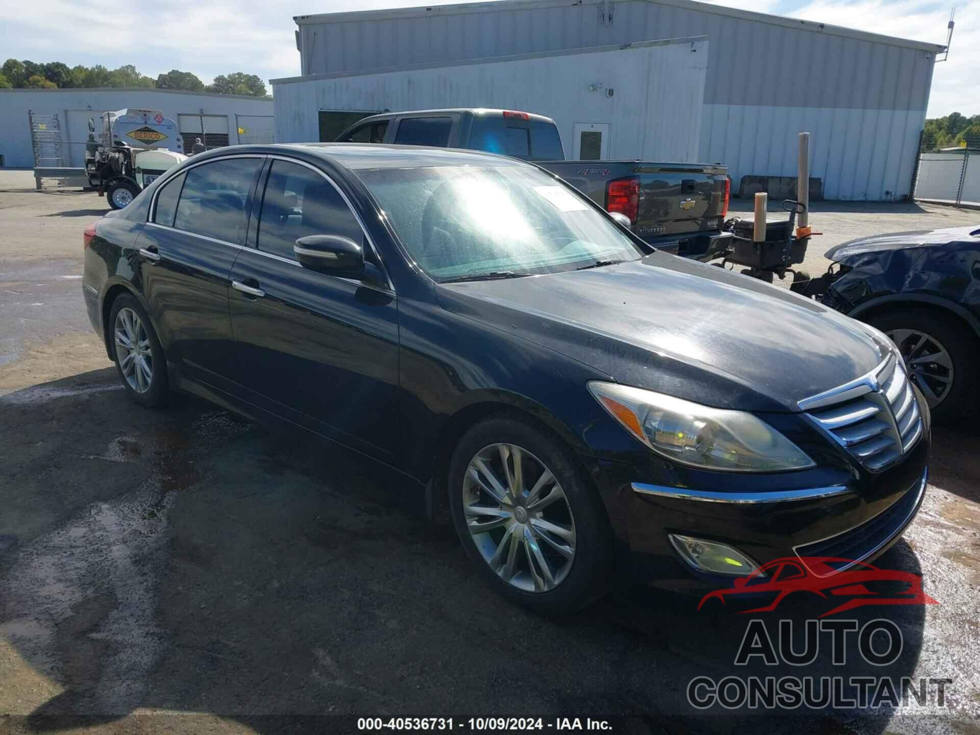 HYUNDAI GENESIS 2012 - KMHGC4DD1CU184125