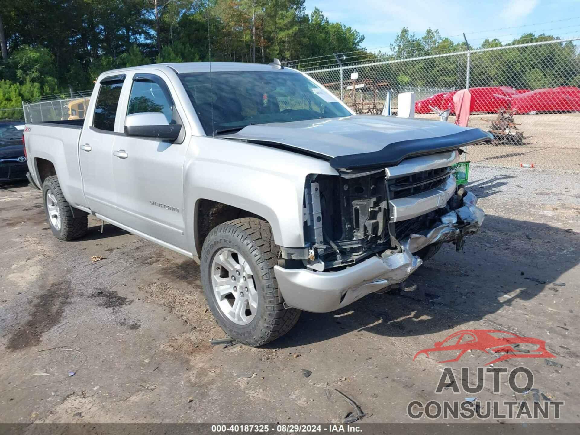 CHEVROLET SILVERADO 1500 2017 - 1GCVKREC8HZ138089