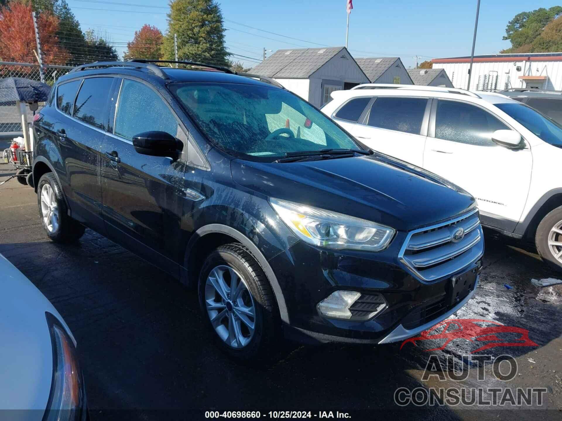 FORD ESCAPE 2017 - 1FMCU9G91HUB64352