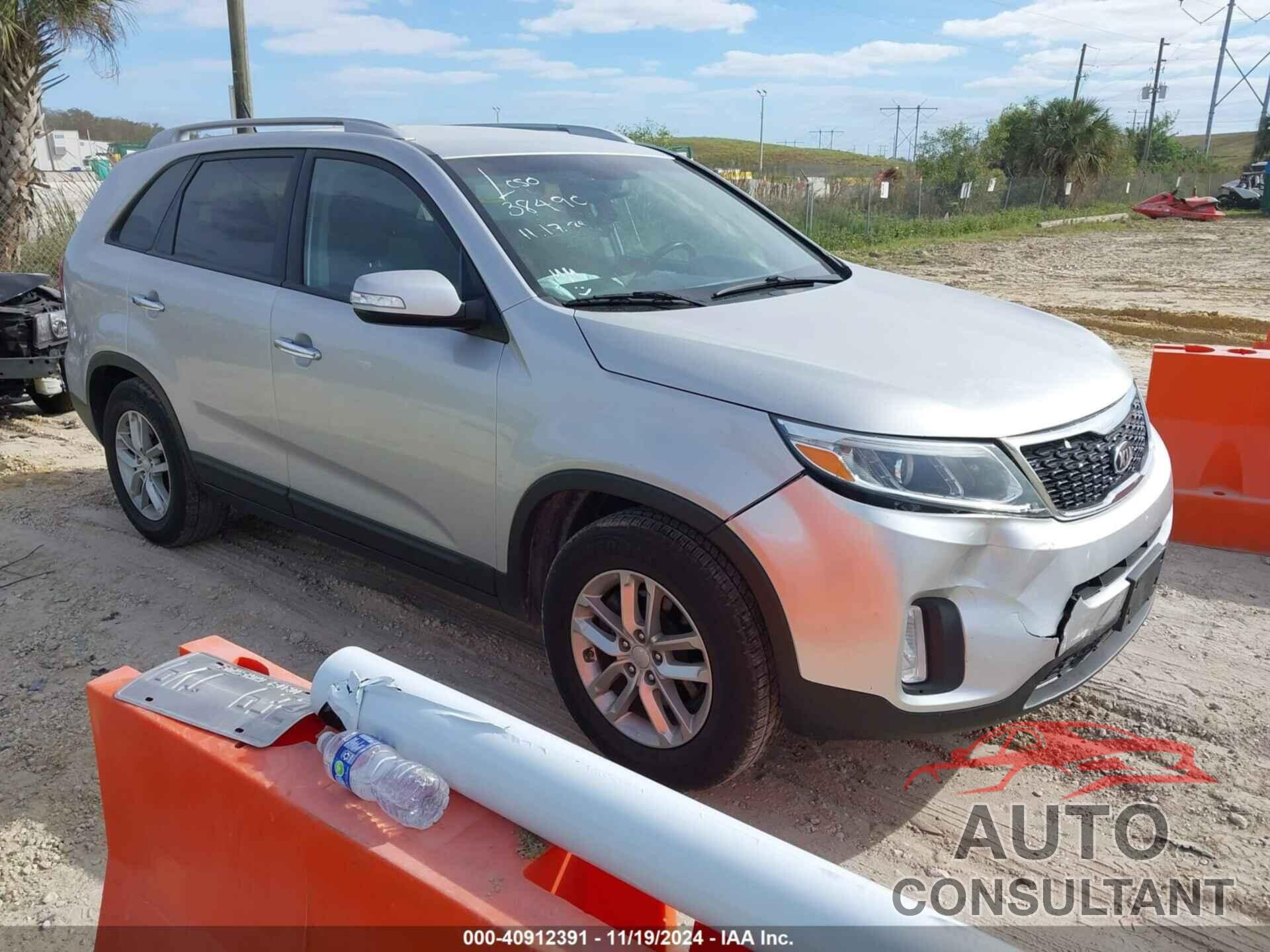 KIA SORENTO 2014 - 5XYKT3A66EG437975