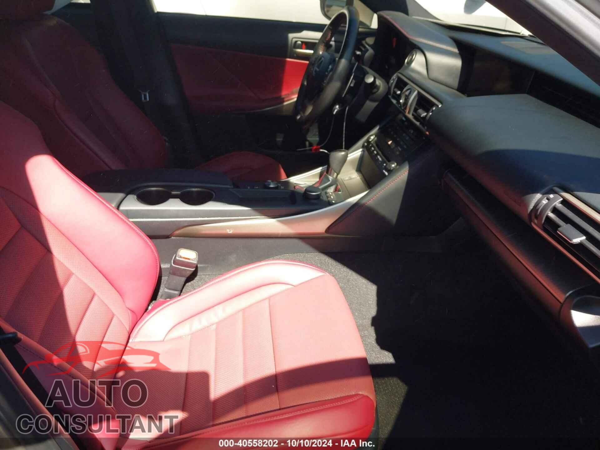 LEXUS IS 2018 - JTHBA1D20J5080782