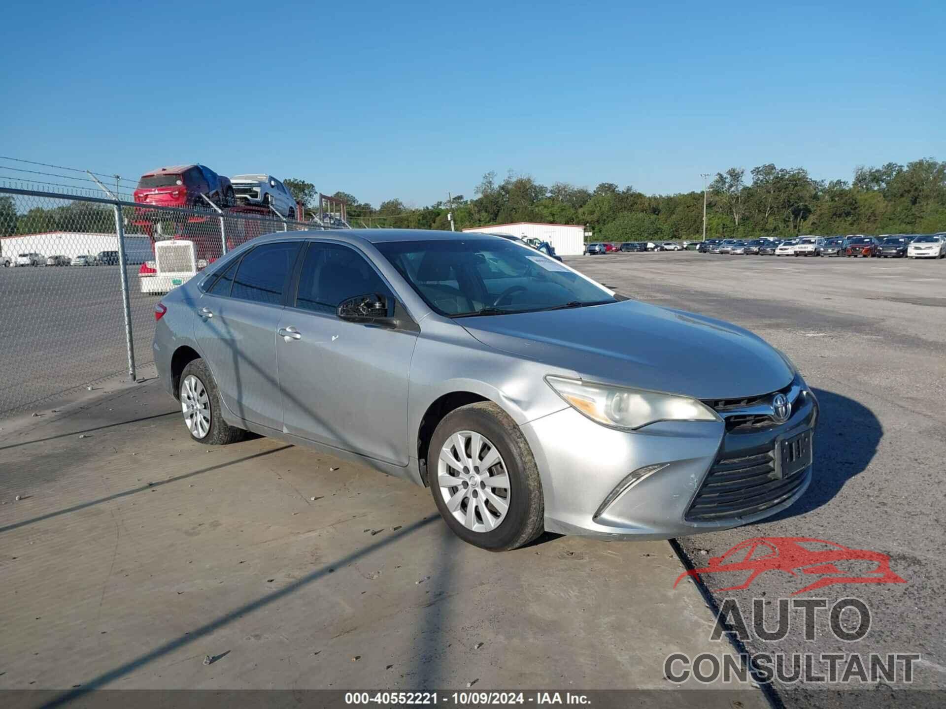 TOYOTA CAMRY 2016 - 4T4BF1FK7GR563069
