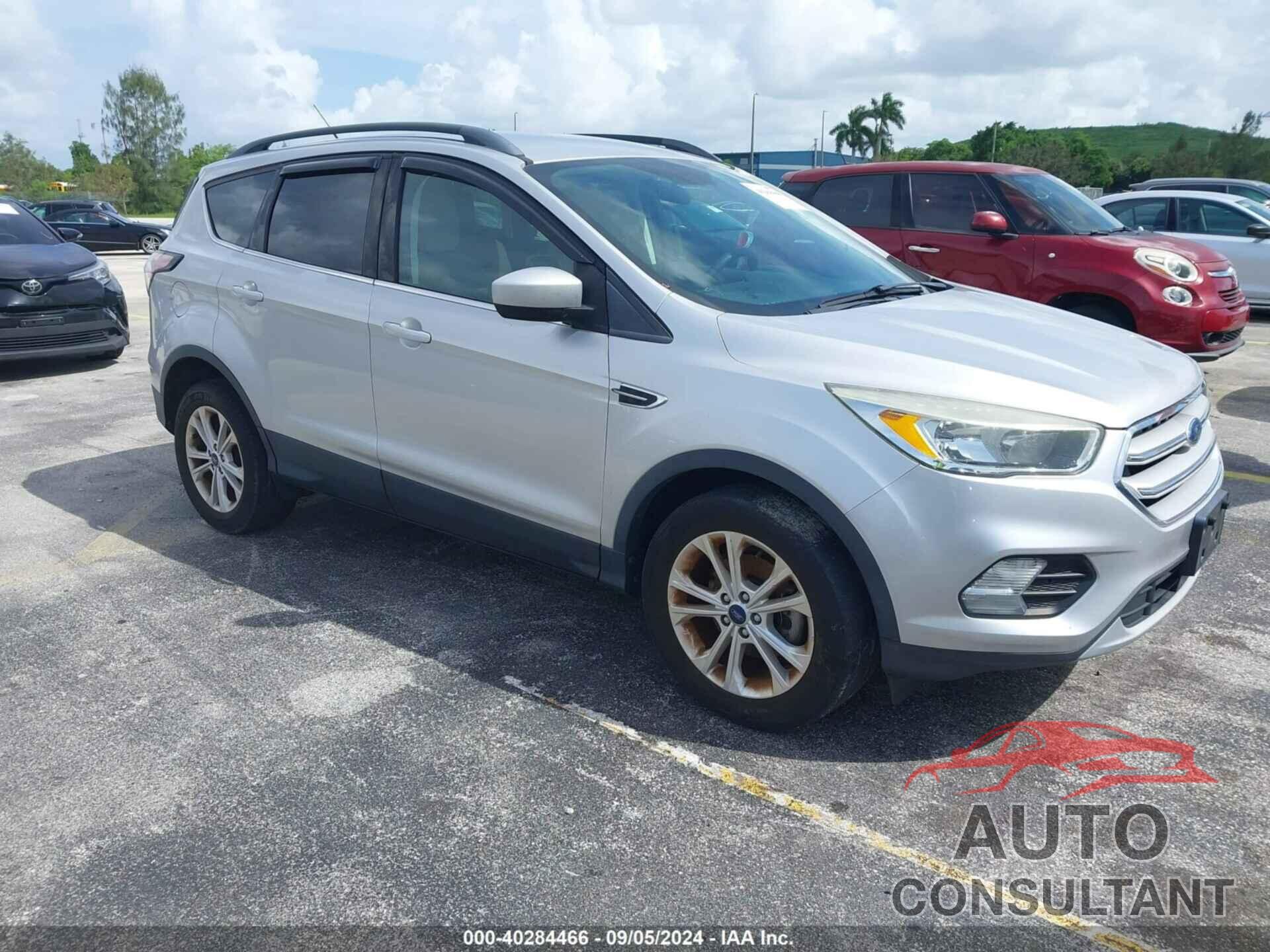 FORD ESCAPE 2018 - 1FMCU0GD1JUA65777