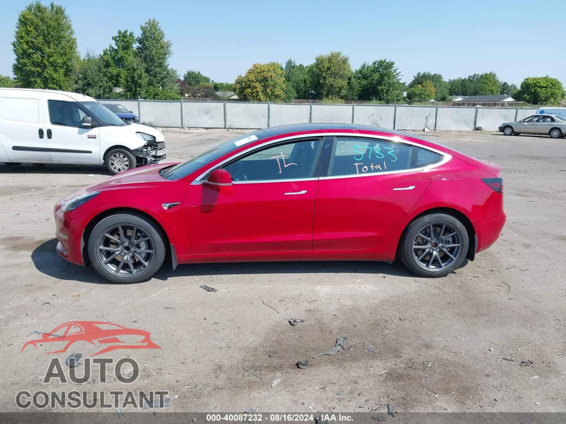 TESLA MODEL 3 2018 - 5YJ3E1EA5JF032452
