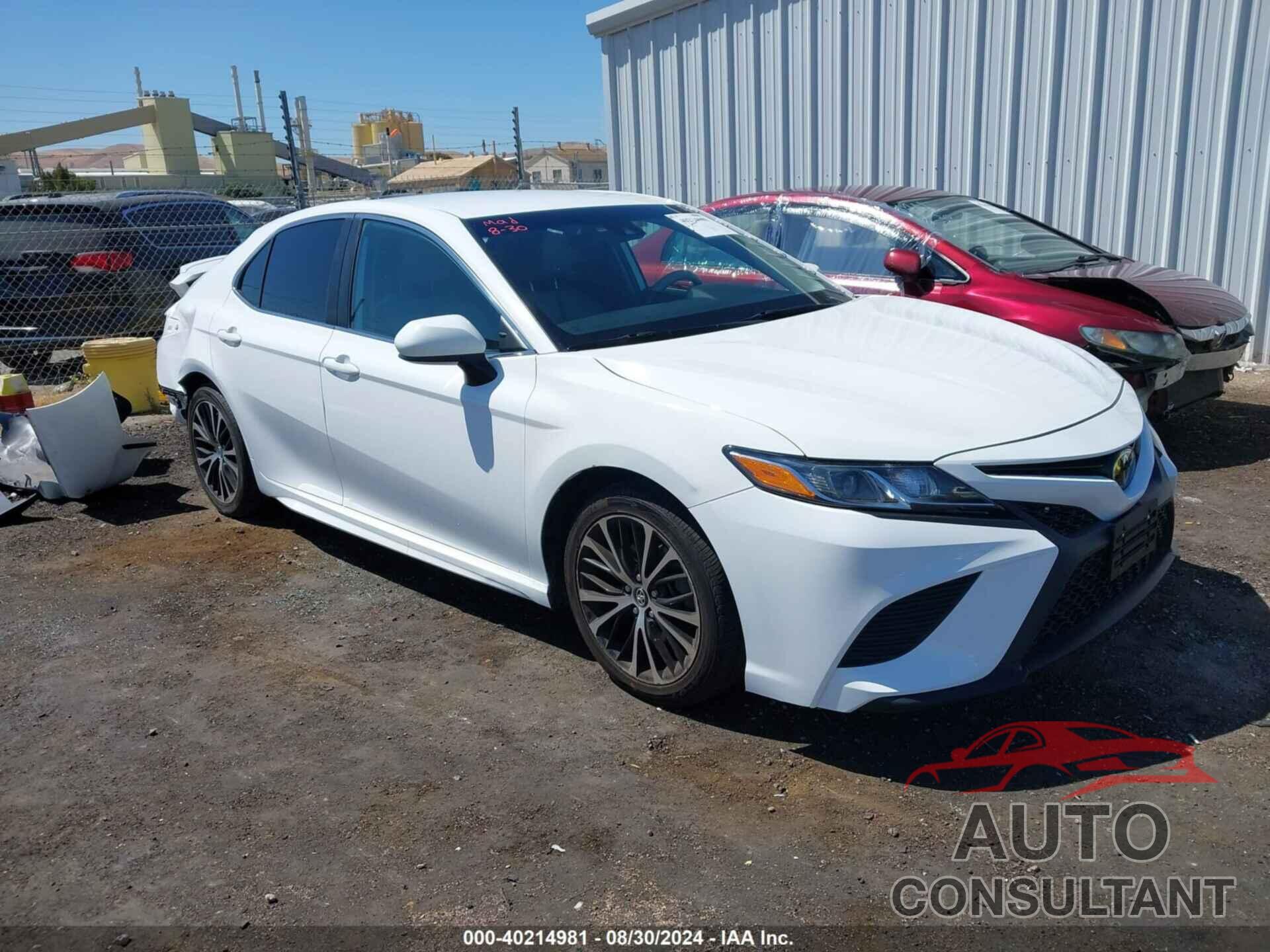 TOYOTA CAMRY 2020 - 4T1G11AK6LU338108