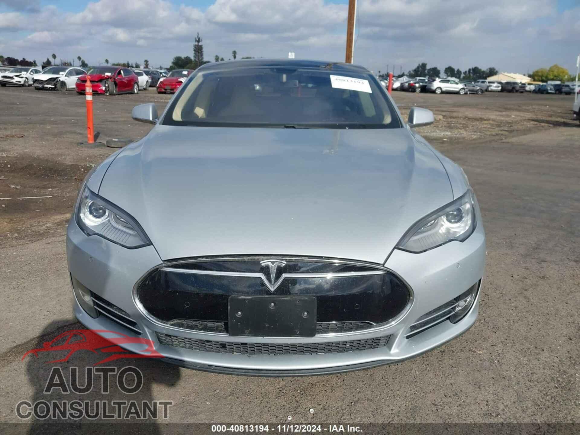 TESLA MODEL S 2013 - 5YJSA1CN9DFP28152