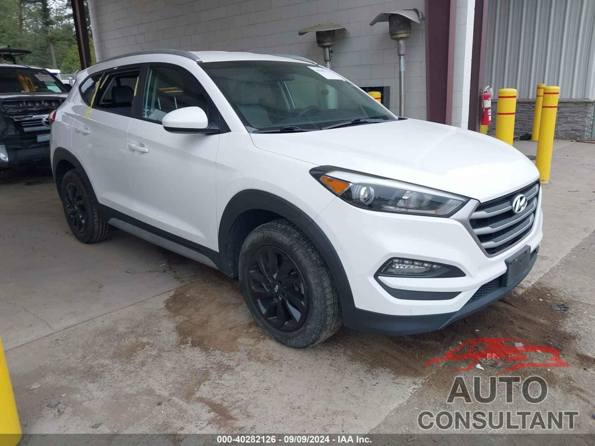 HYUNDAI TUCSON 2018 - KM8J3CA43JU689584