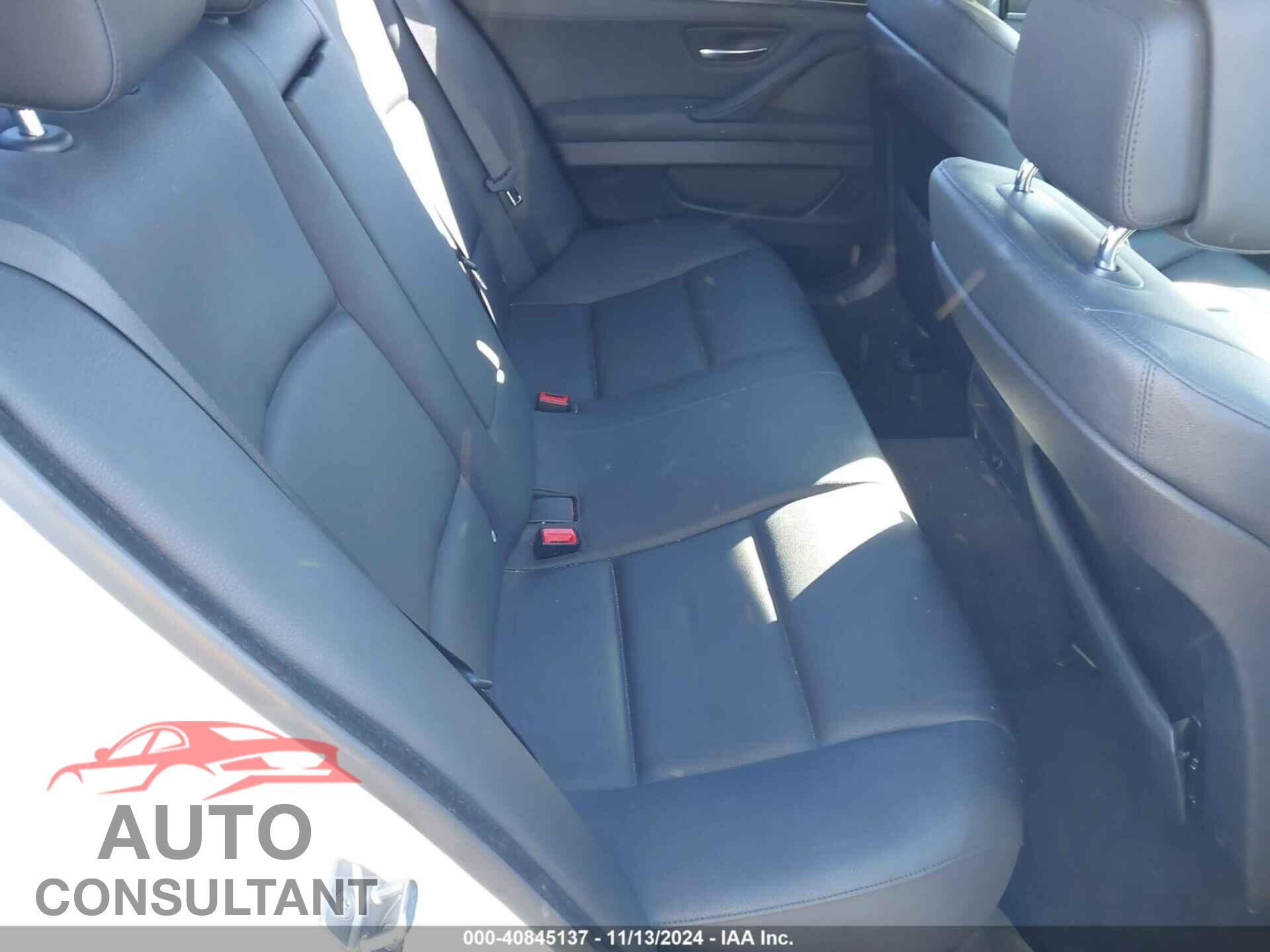BMW 528I 2011 - WBAFR1C59BC737225
