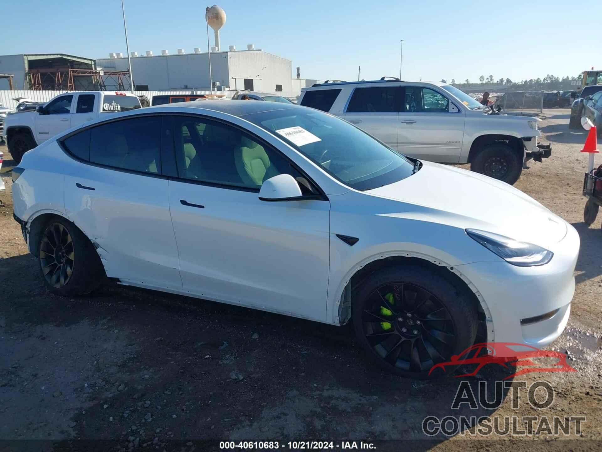 TESLA MODEL Y 2023 - 7SAYGDEE5PA148019