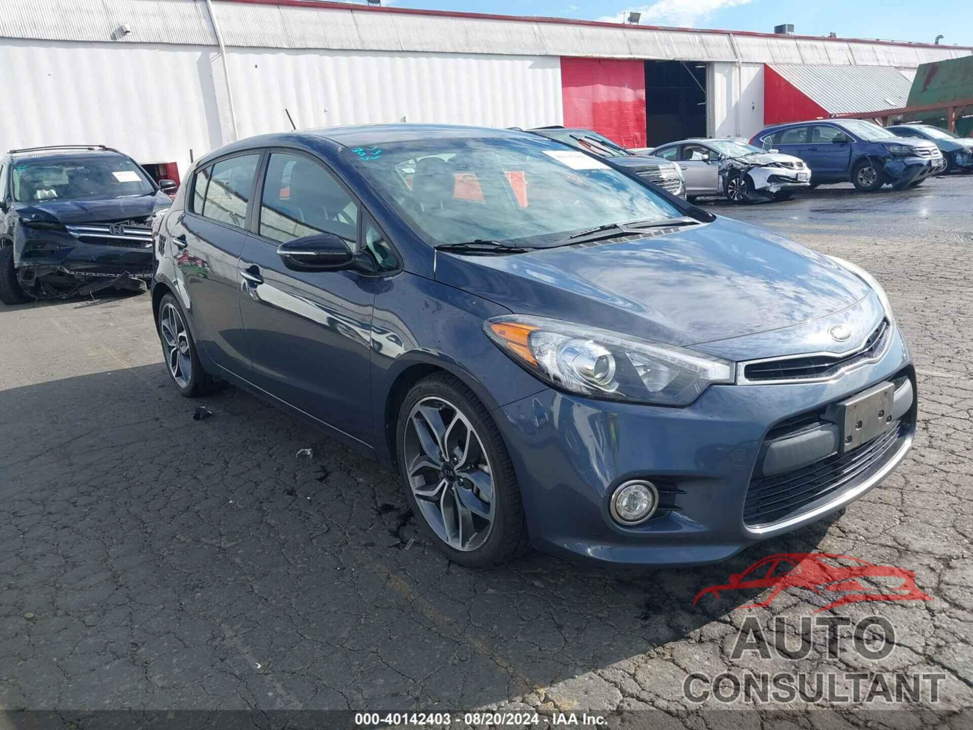 KIA FORTE 2016 - KNAFZ5A33G5636928