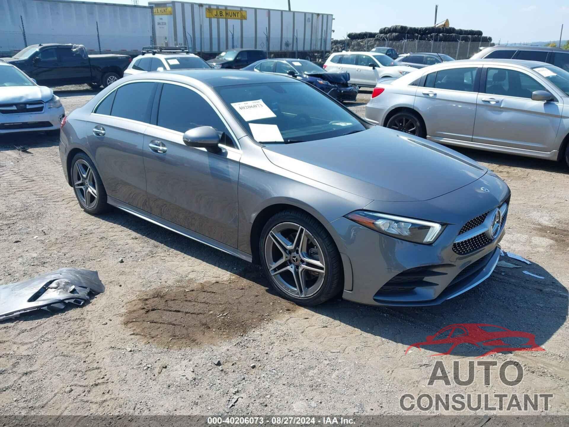 MERCEDES-BENZ A 220 2022 - W1K3G4FB7NJ377599