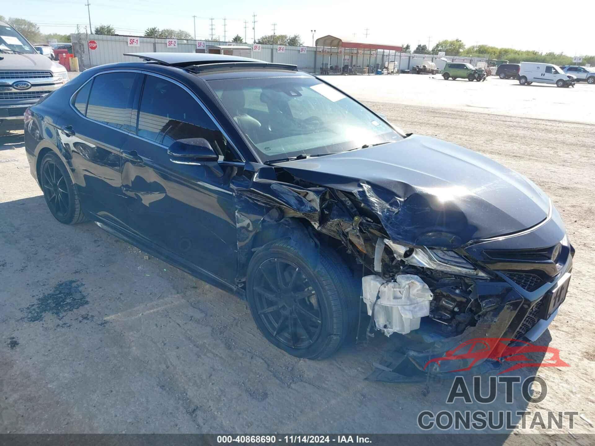 TOYOTA CAMRY 2018 - 4T1B61HK9JU097353