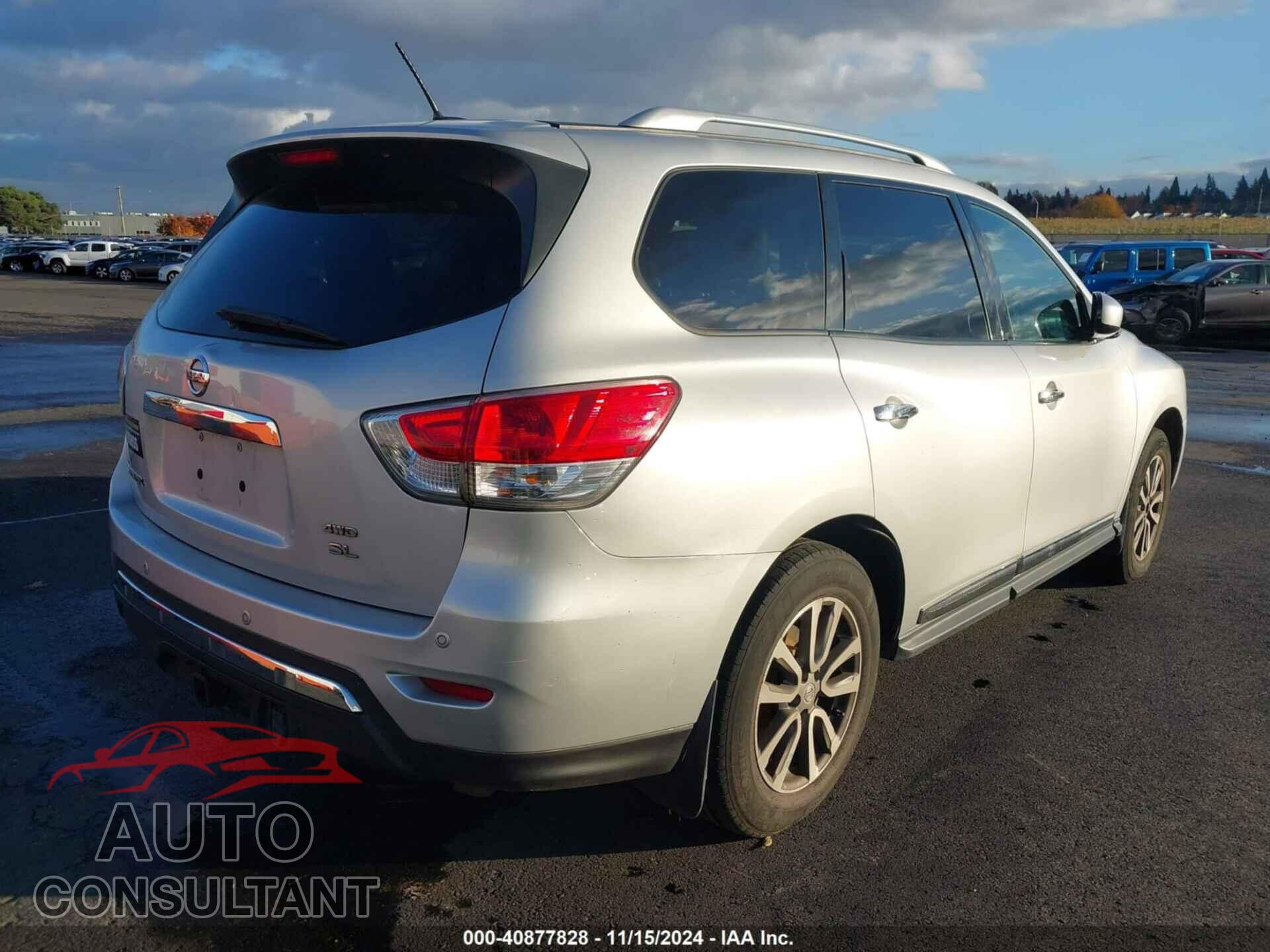 NISSAN PATHFINDER 2013 - 5N1AR2MM4DC628257