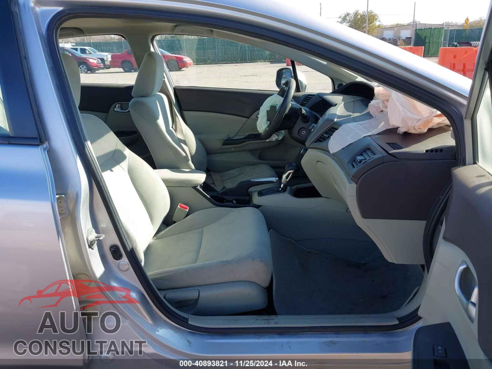 HONDA CIVIC 2012 - 19XFB2F88CE099997