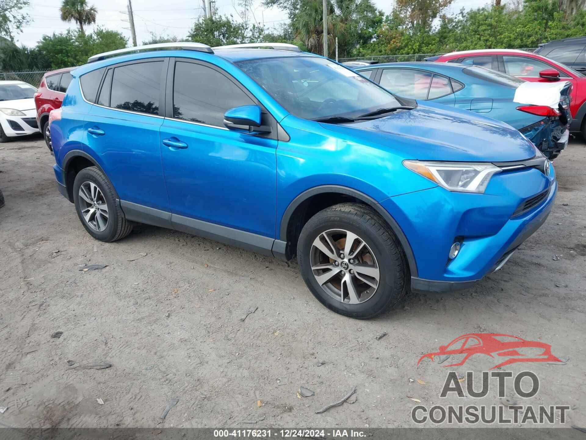 TOYOTA RAV4 2016 - JTMWFREV1GJ080236