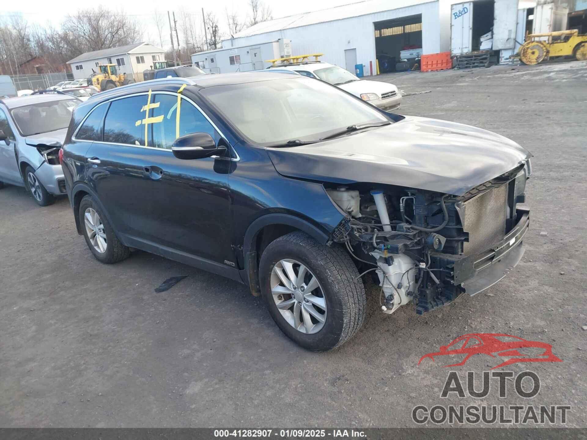 KIA SORENTO 2017 - 5XYPGDA35HG214594