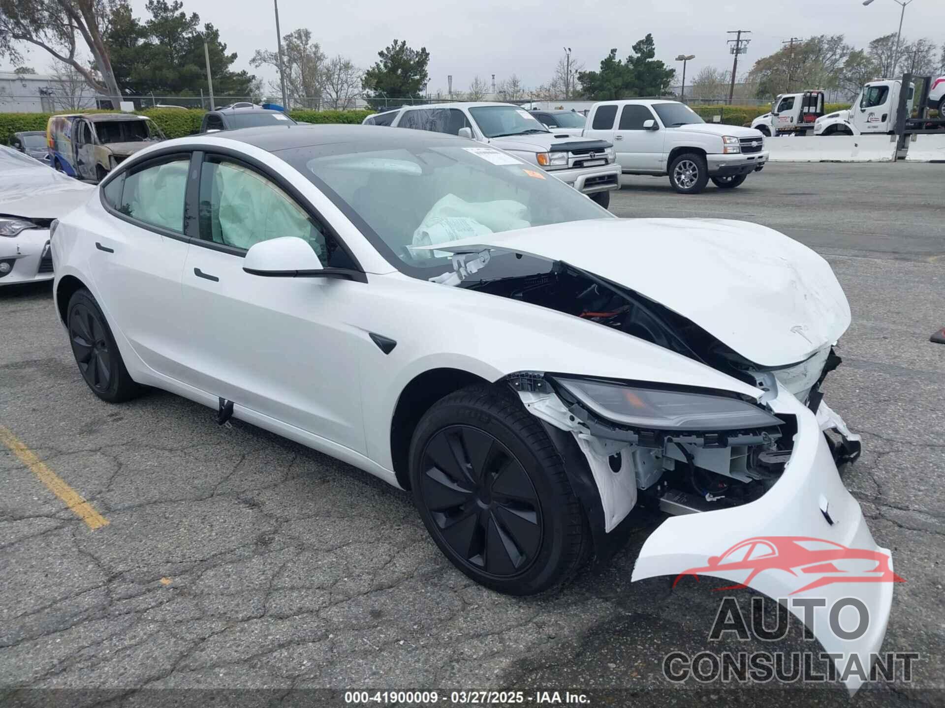 TESLA MODEL 3 2025 - 5YJ3E1EA4SF966099