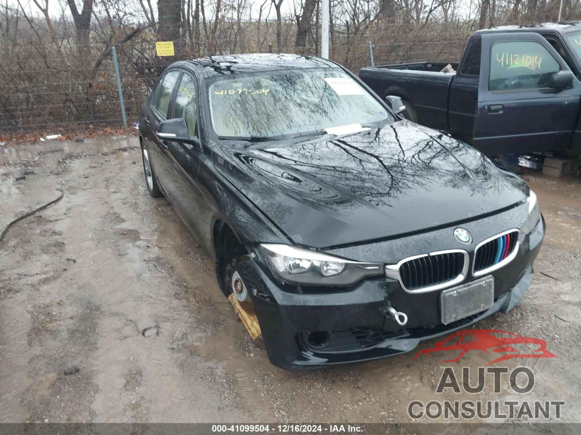 BMW 328I 2013 - WBA3B3C59DF537322