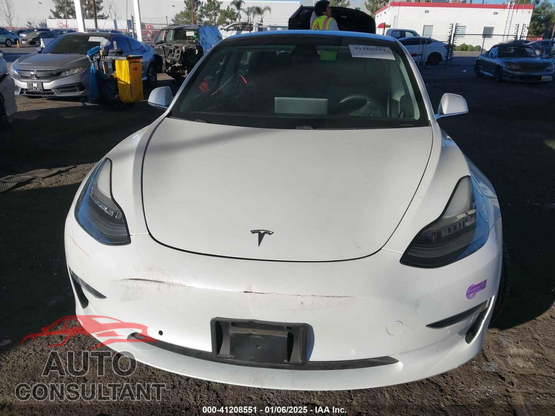 TESLA MODEL 3 2019 - 5YJ3E1EA7KF437908
