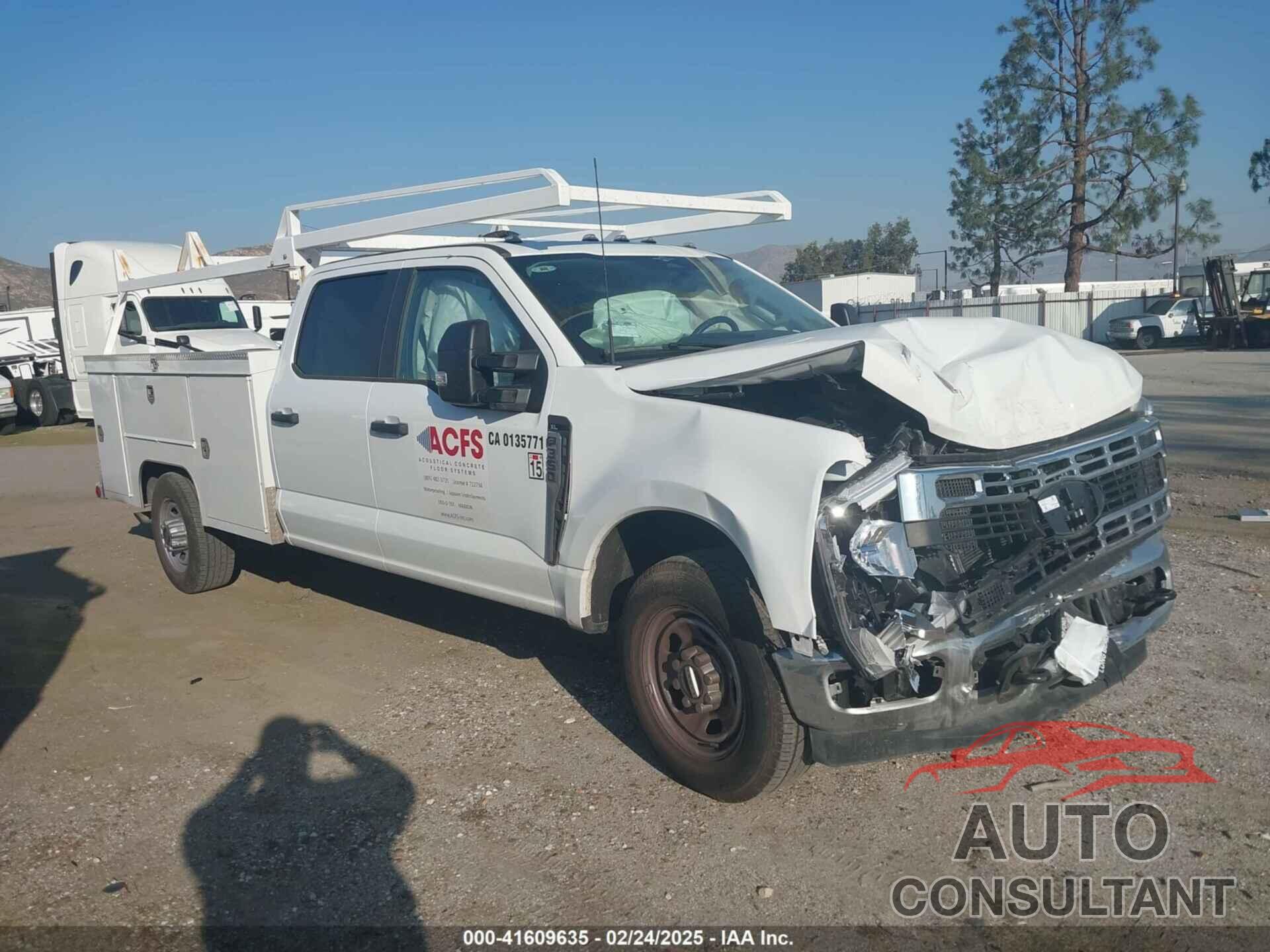 FORD F-350 CHASSIS 2023 - 1FD8W3EN7PEC73565