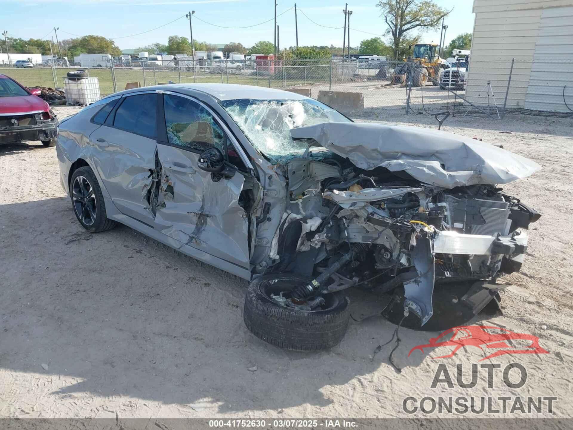 KIA K5 2023 - 5XXG64J20PG224835