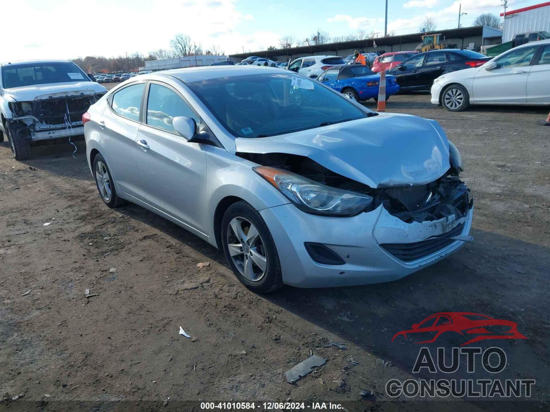 HYUNDAI ELANTRA 2013 - 5NPDH4AE7DH380328