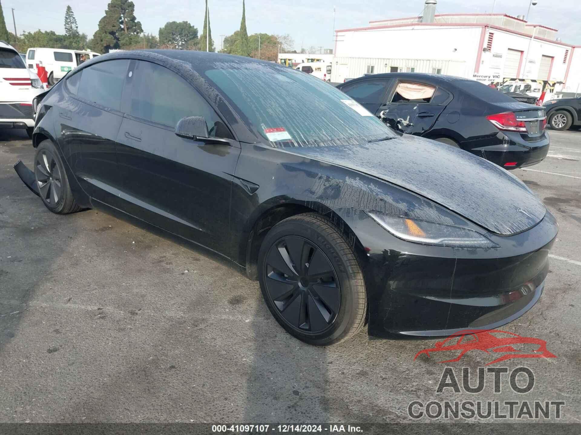 TESLA MODEL 3 2024 - 5YJ3E1EA1RF846819