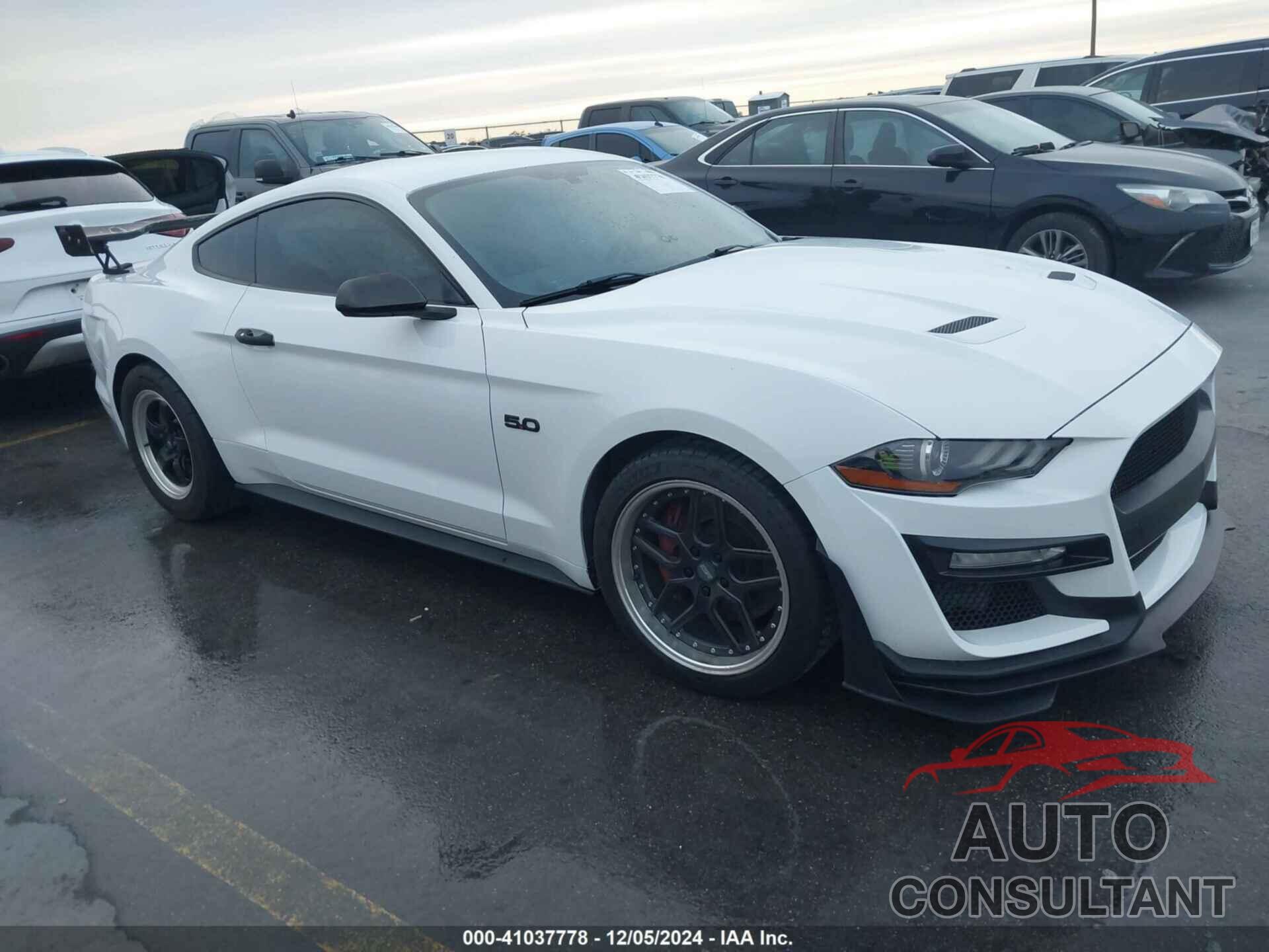 FORD MUSTANG 2019 - 1FA6P8CF5K5114950