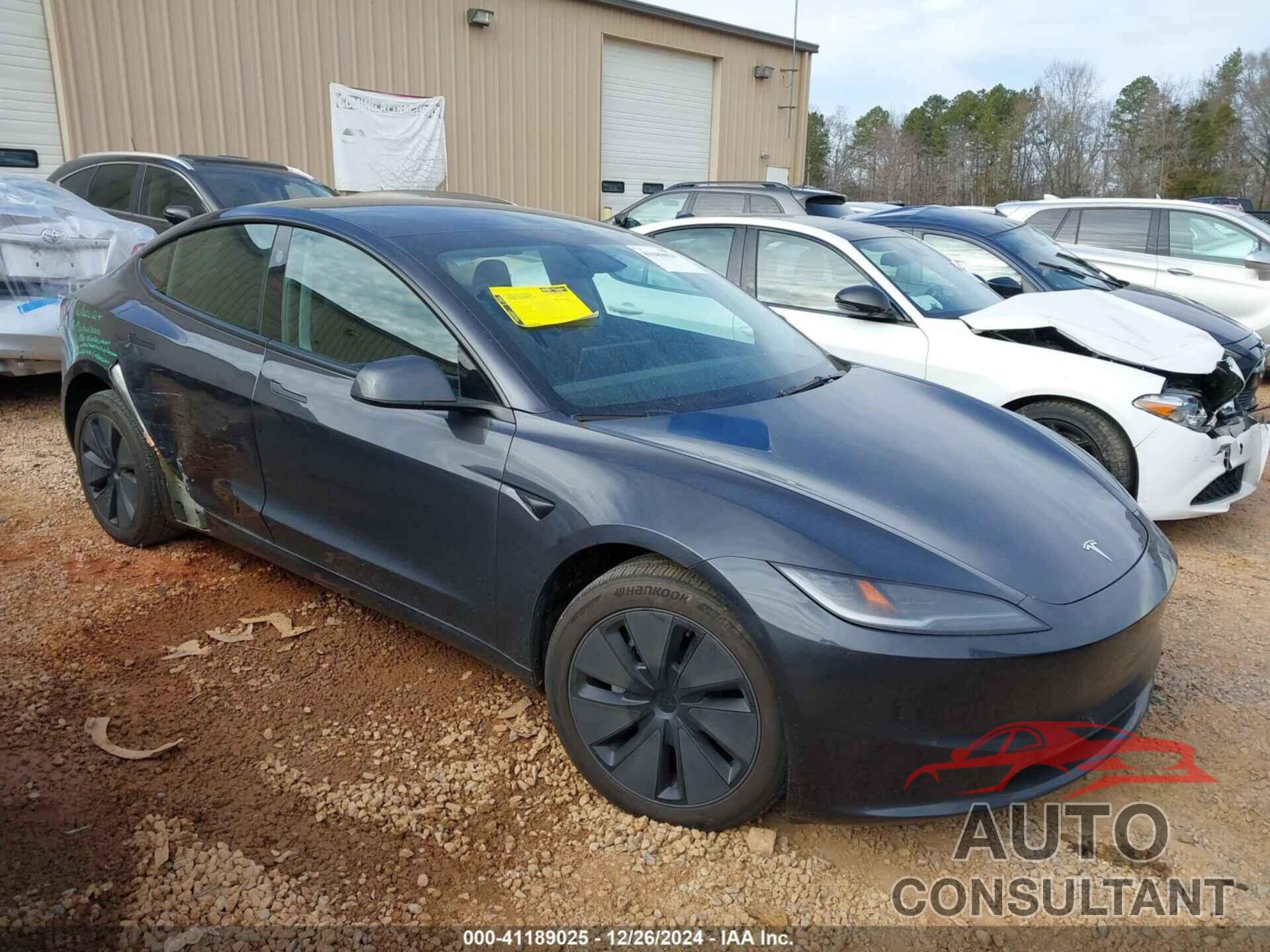 TESLA MODEL 3 2024 - 5YJ3E1EA9RF784814