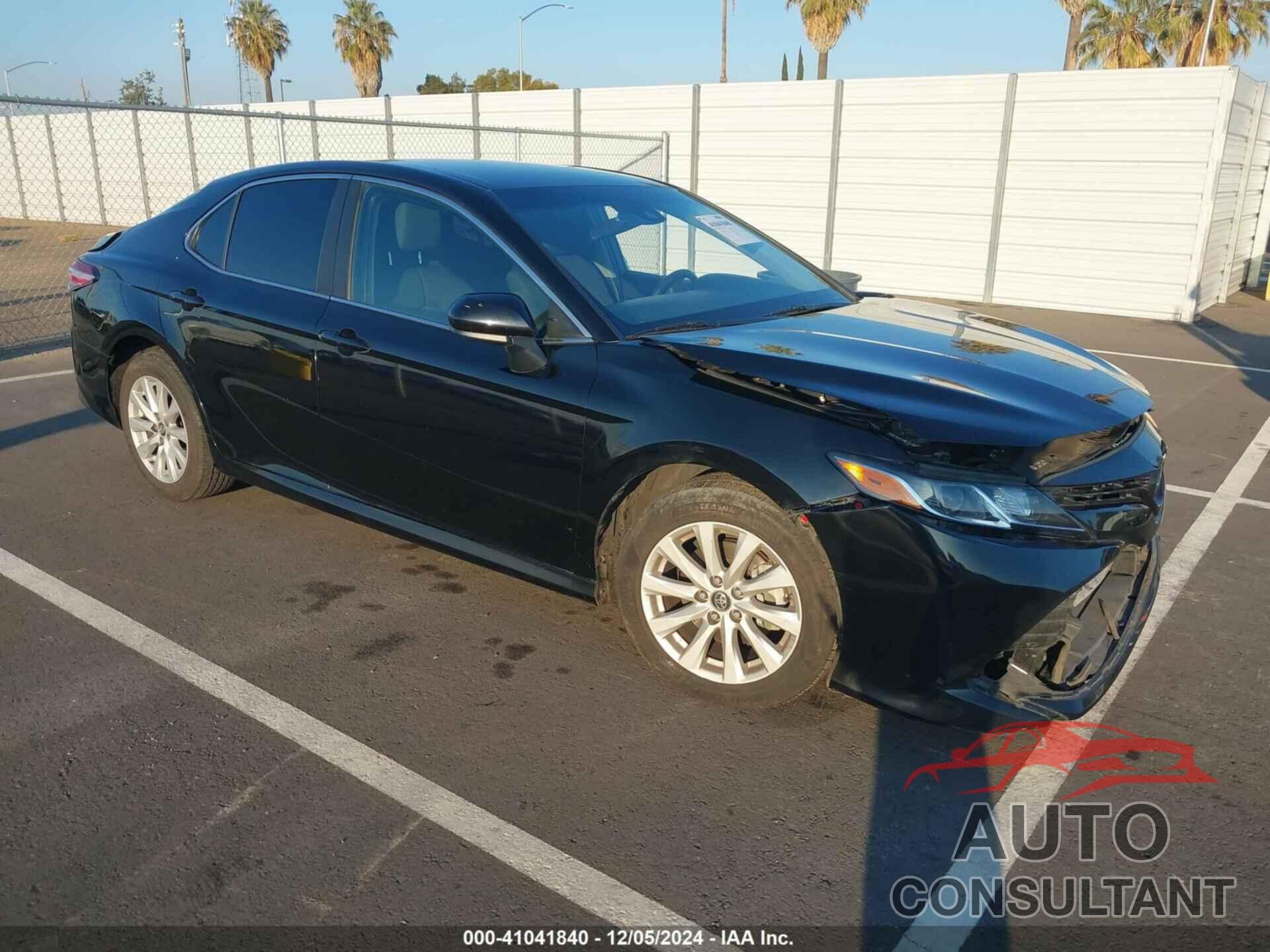 TOYOTA CAMRY 2018 - 4T1B11HK0JU618538