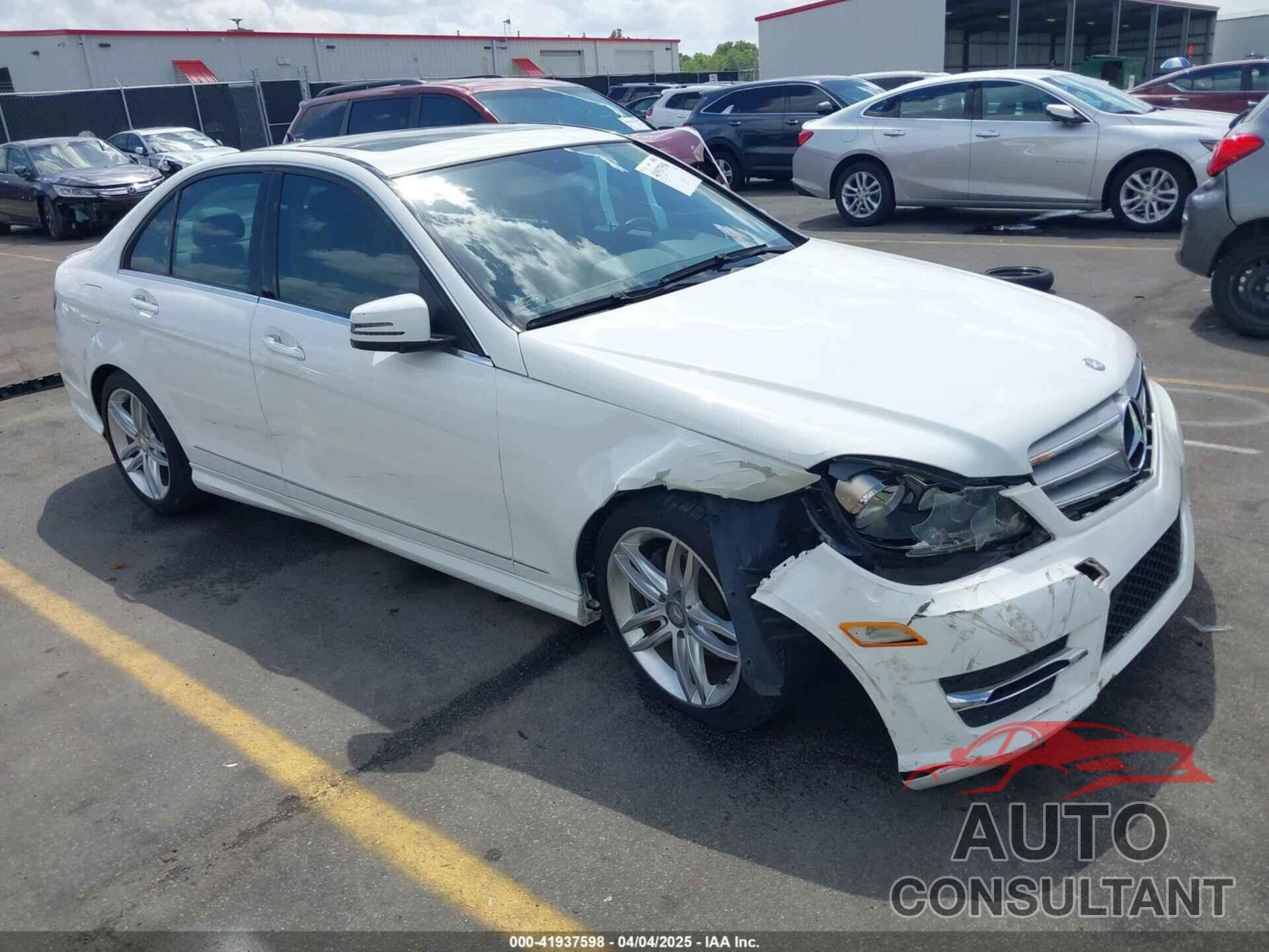 MERCEDES-BENZ C 250 2013 - WDDGF4HB9DR258664