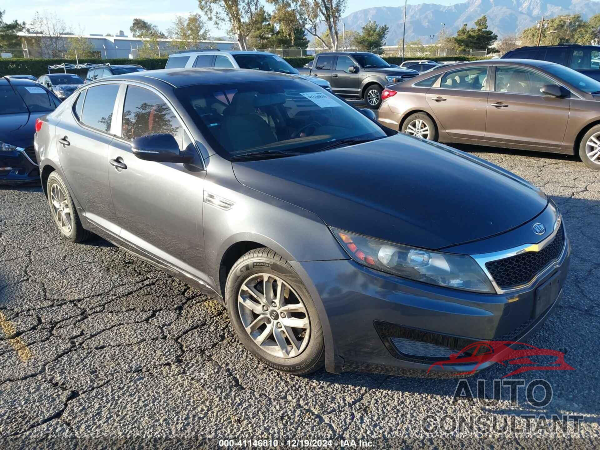 KIA OPTIMA 2011 - KNAGM4A71B5158338