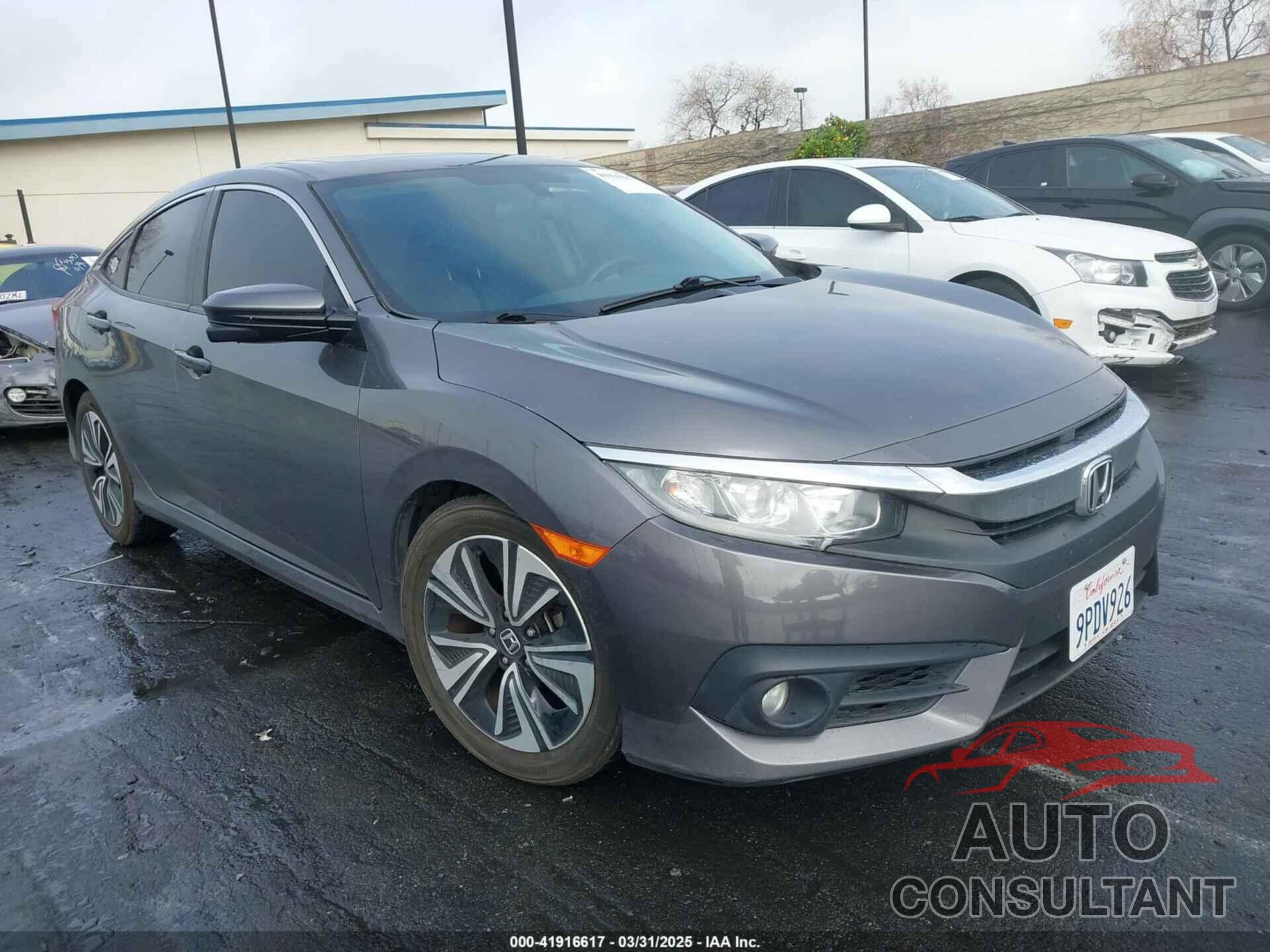 HONDA CIVIC 2018 - JHMFC1F3XJX000734
