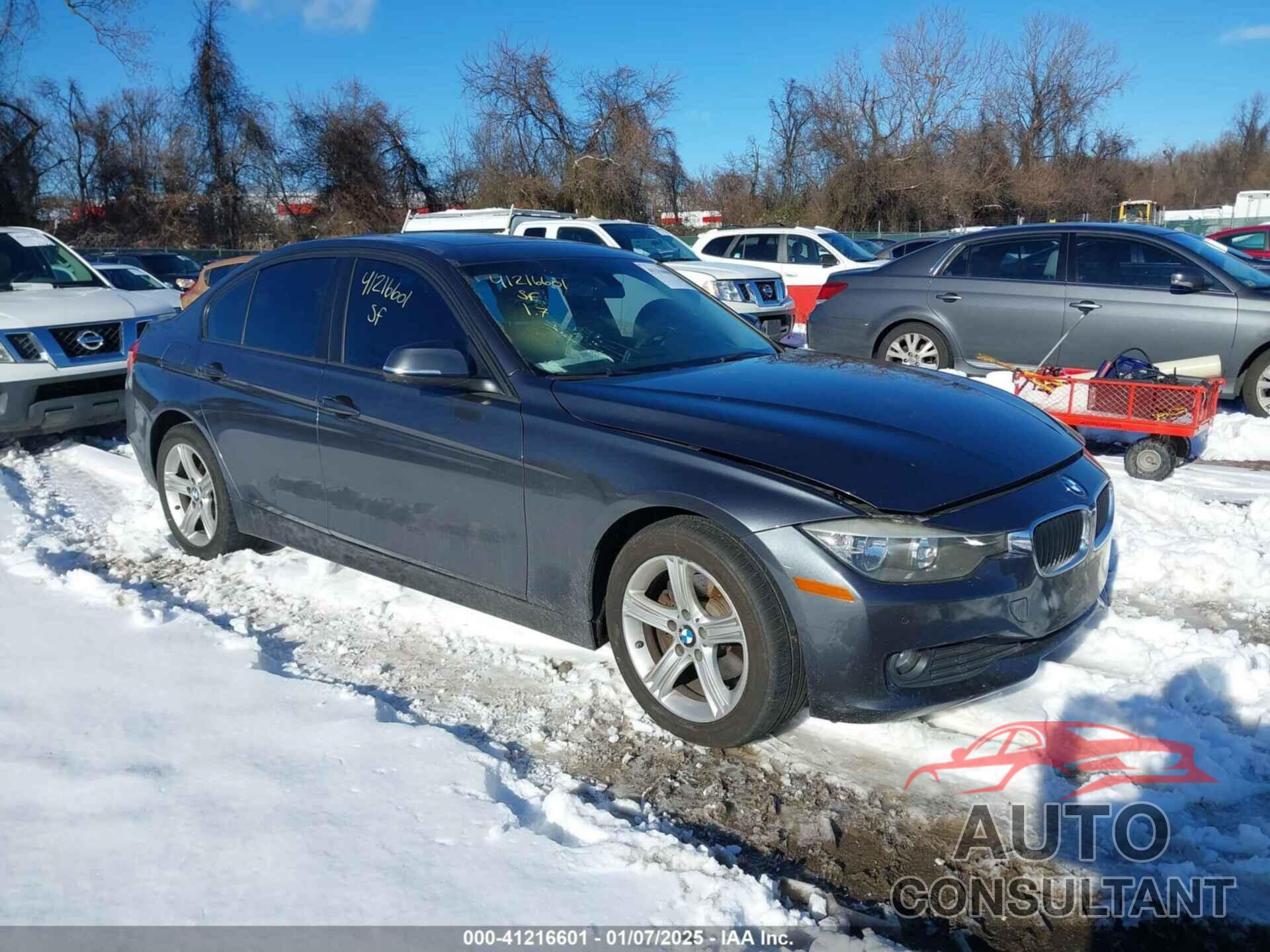 BMW 320I 2014 - WBA3C3G50ENS70649