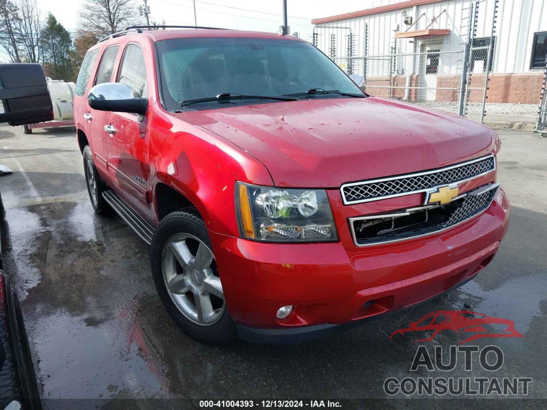 CHEVROLET TAHOE 2013 - 1GNSCBE03DR170687