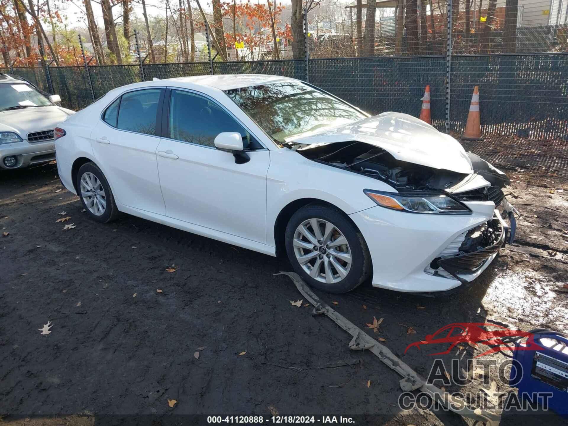 TOYOTA CAMRY 2019 - 4T1B11HK7KU854802