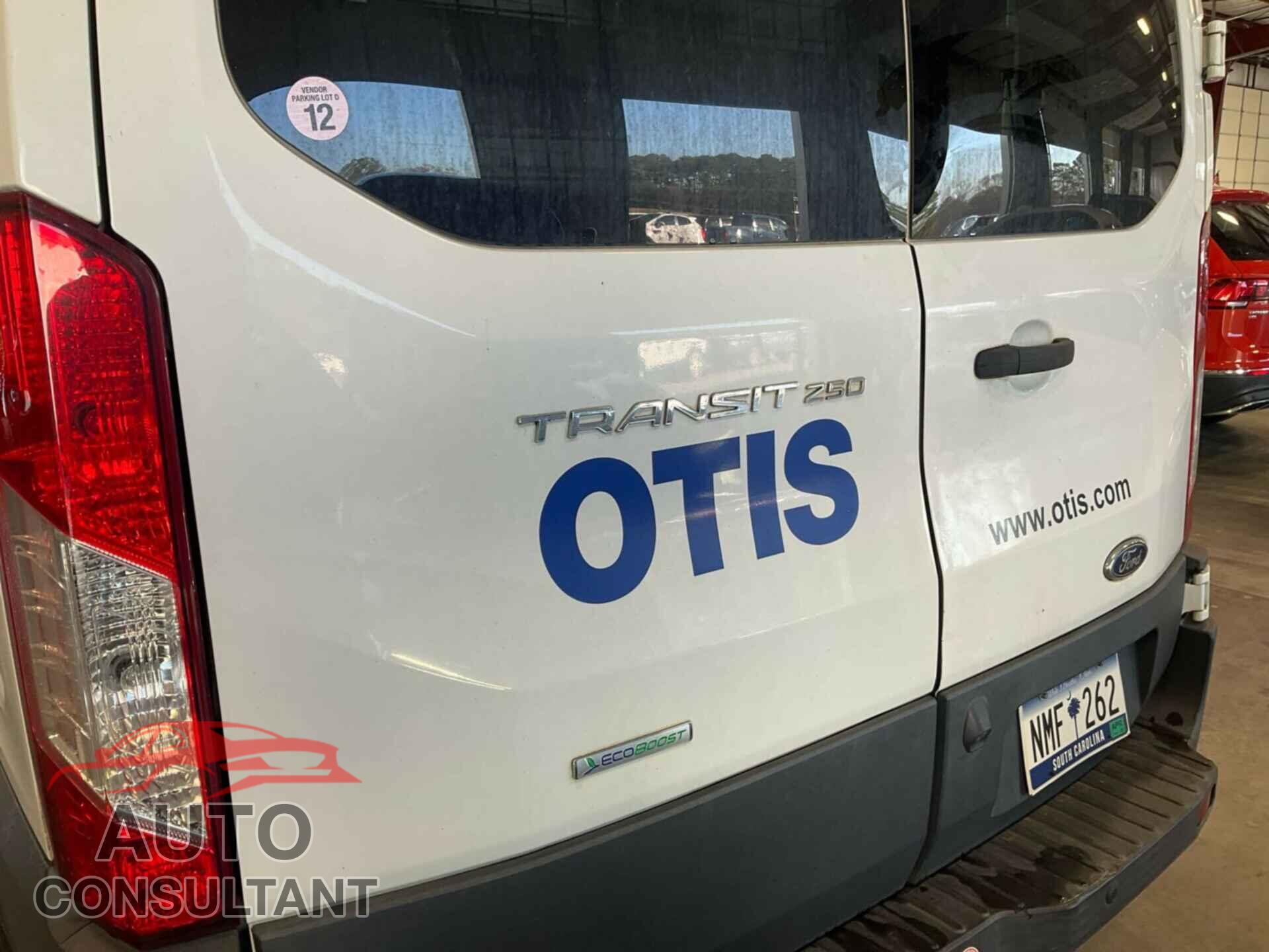 FORD TRANSIT 2017 - 1FTYR1YG6HKA68089