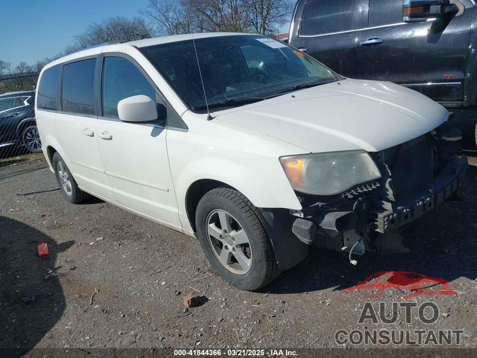 DODGE GRAND CARAVAN 2011 - 2D4RN5DG4BR660695