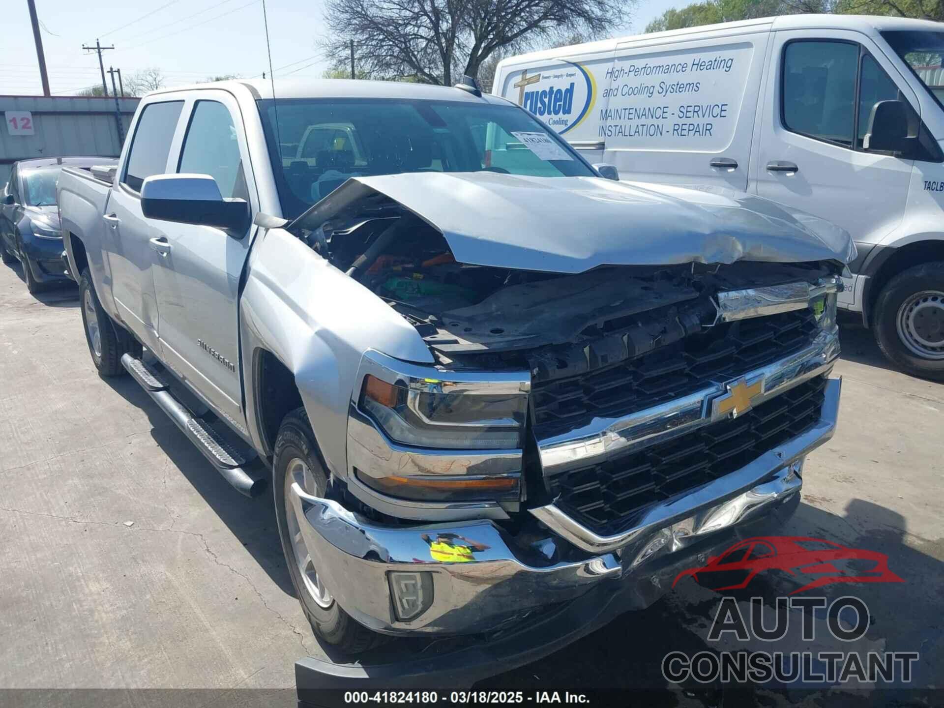 CHEVROLET SILVERADO 1500 2018 - 3GCUCRERXJG277854