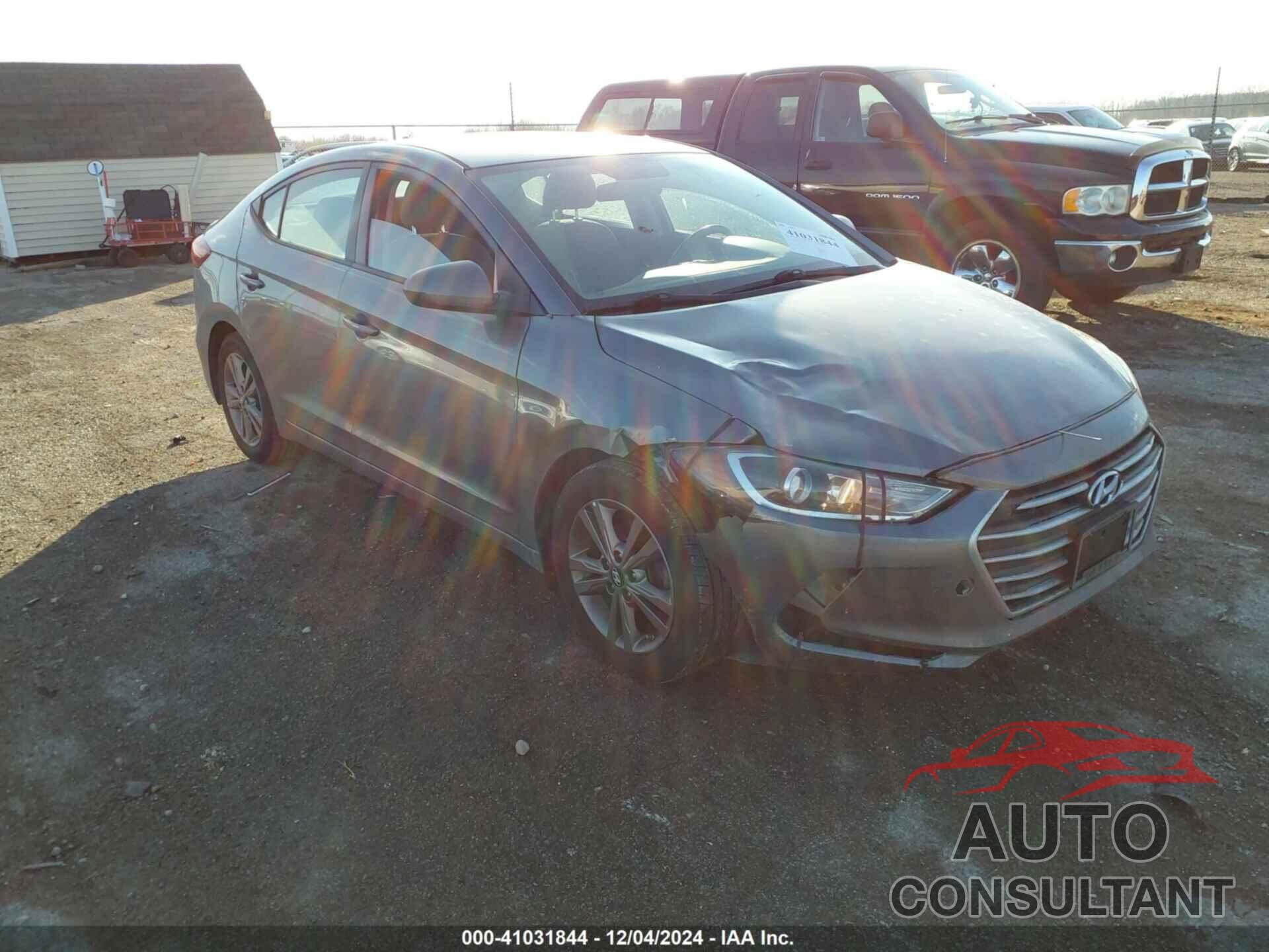 HYUNDAI ELANTRA 2018 - 5NPD84LF4JH368090
