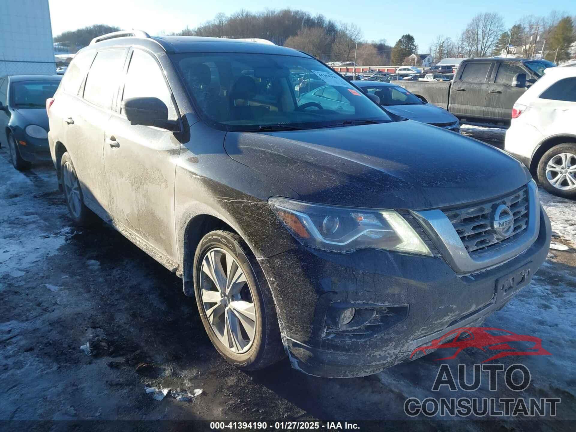 NISSAN PATHFINDER 2018 - 5N1DR2MM4JC670016