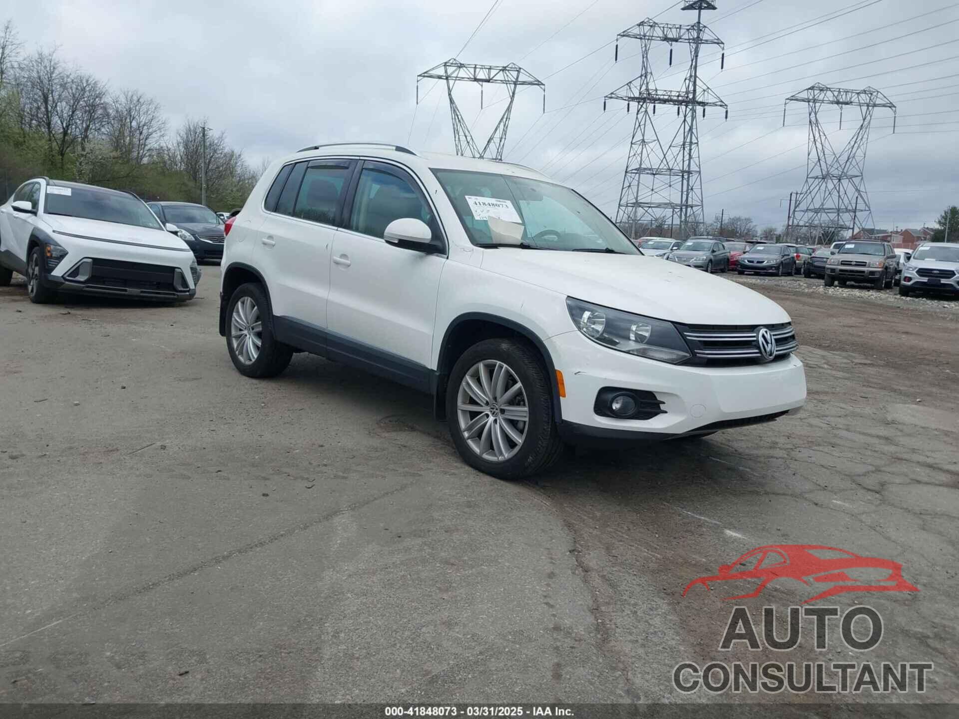 VOLKSWAGEN TIGUAN 2012 - WVGBV7AX2CW571145