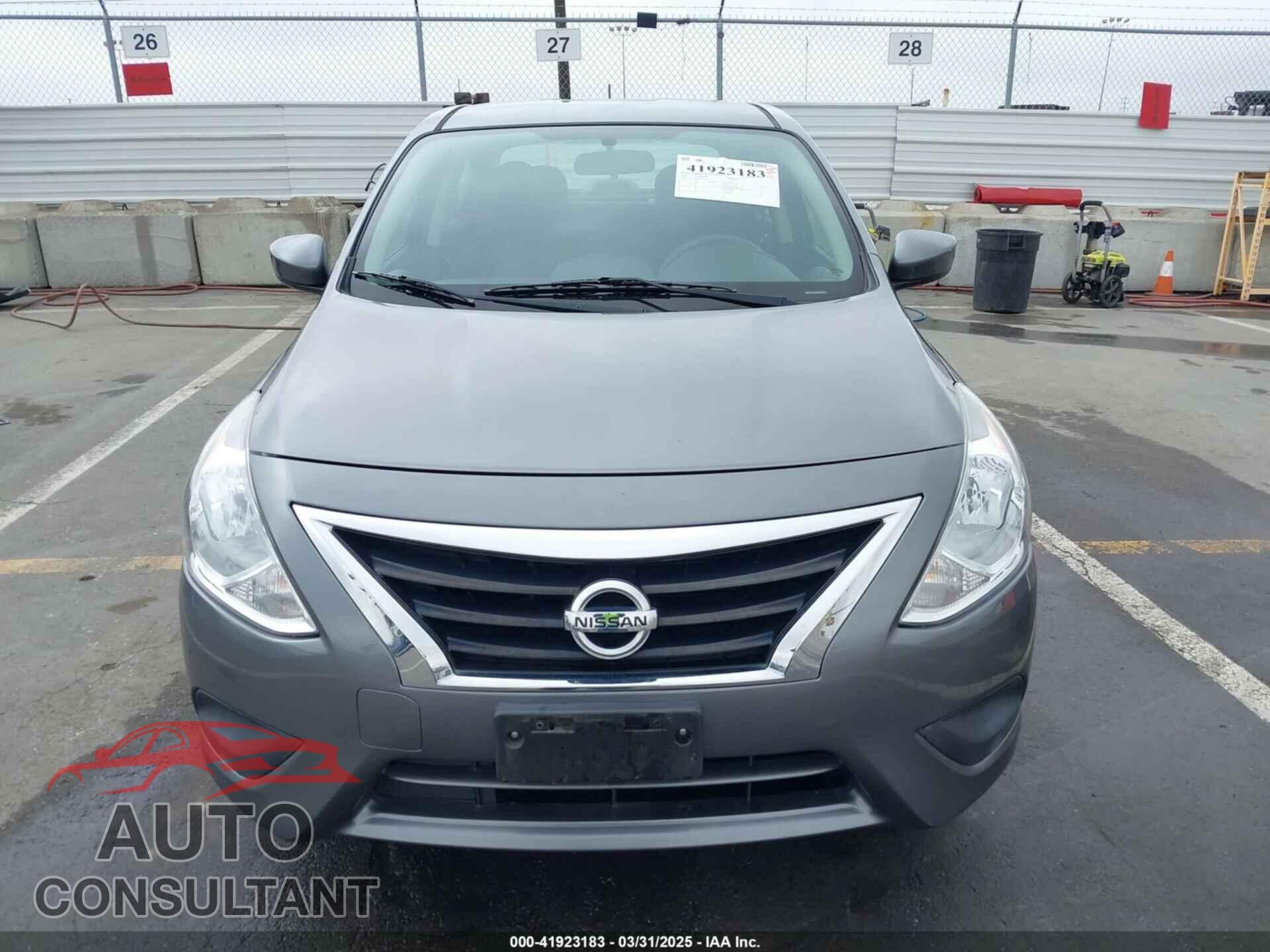 NISSAN VERSA 2017 - 3N1CN7AP3HL803230