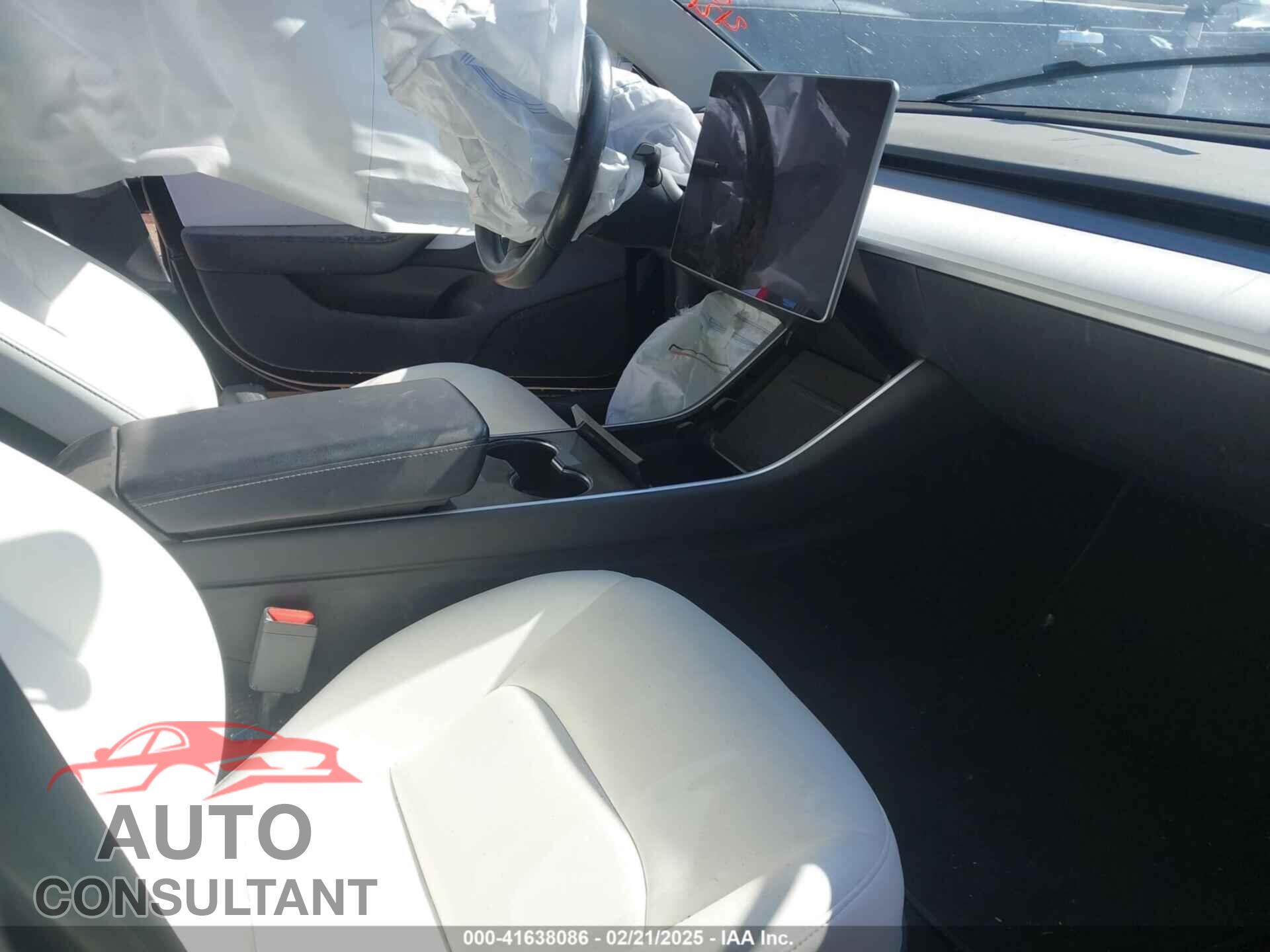TESLA MODEL 3 2019 - 5YJ3E1EA0KF323569