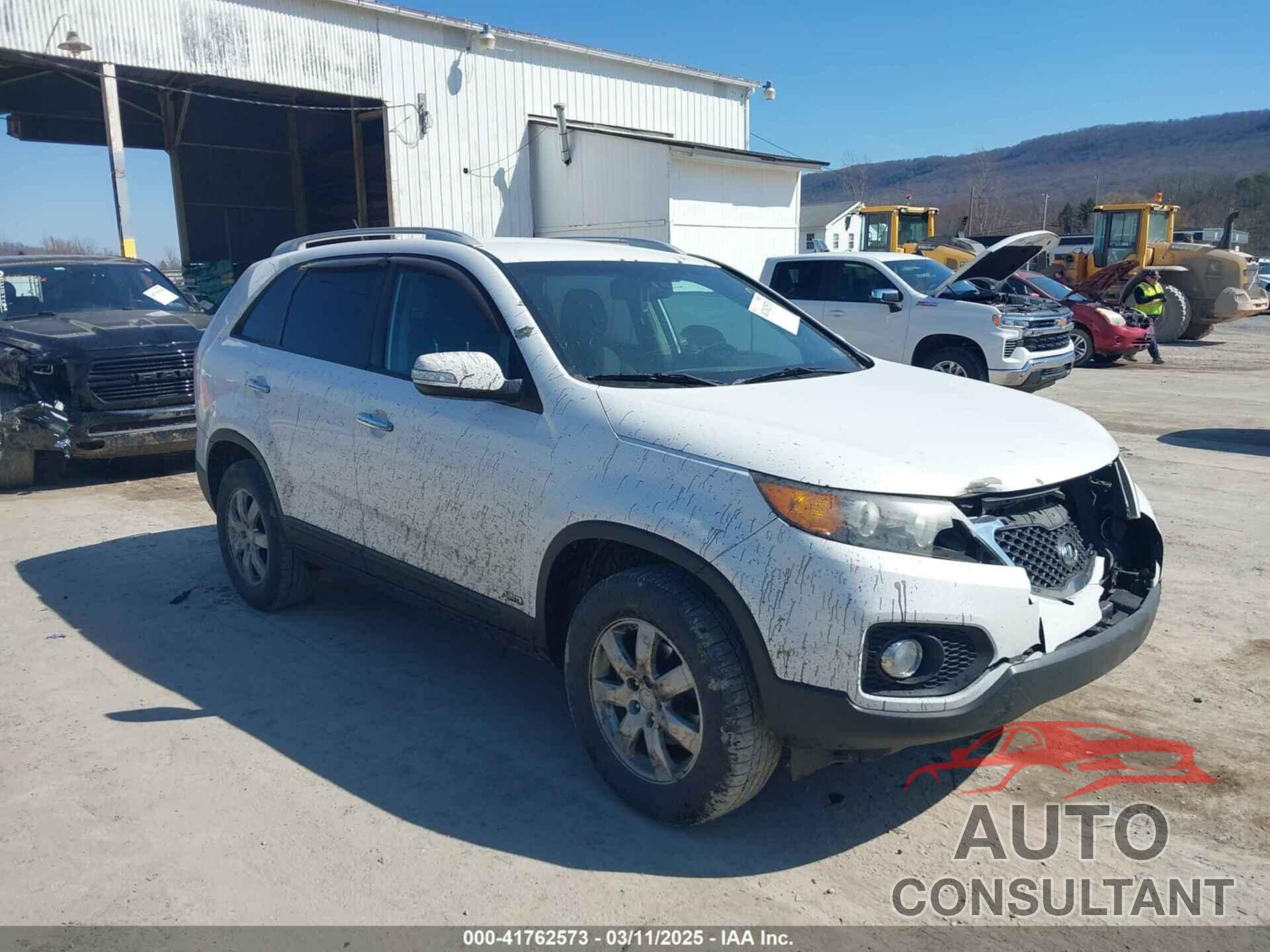 KIA SORENTO 2011 - 5XYKTDA10BG072702
