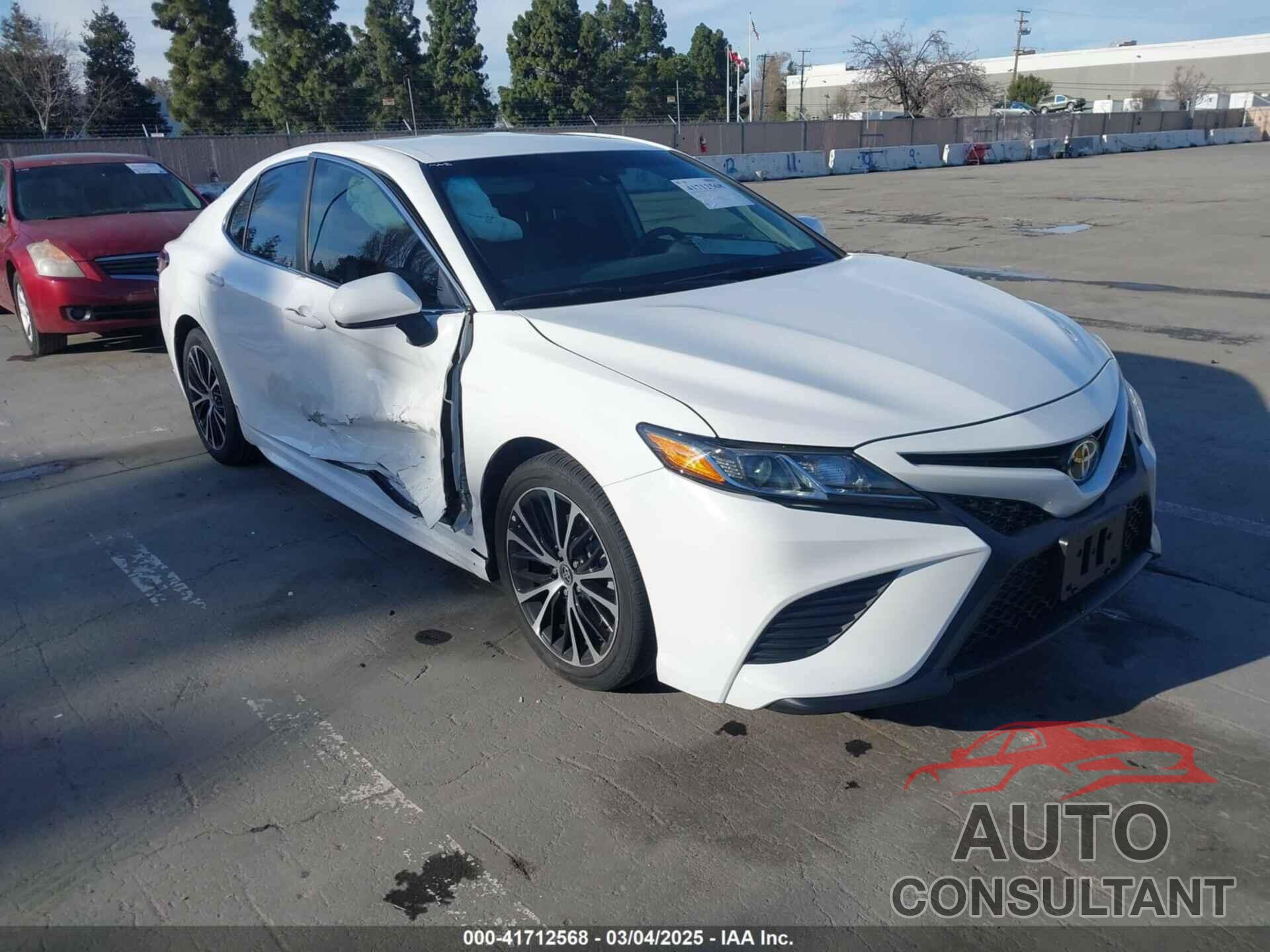 TOYOTA CAMRY 2020 - 4T1G11AK1LU988819